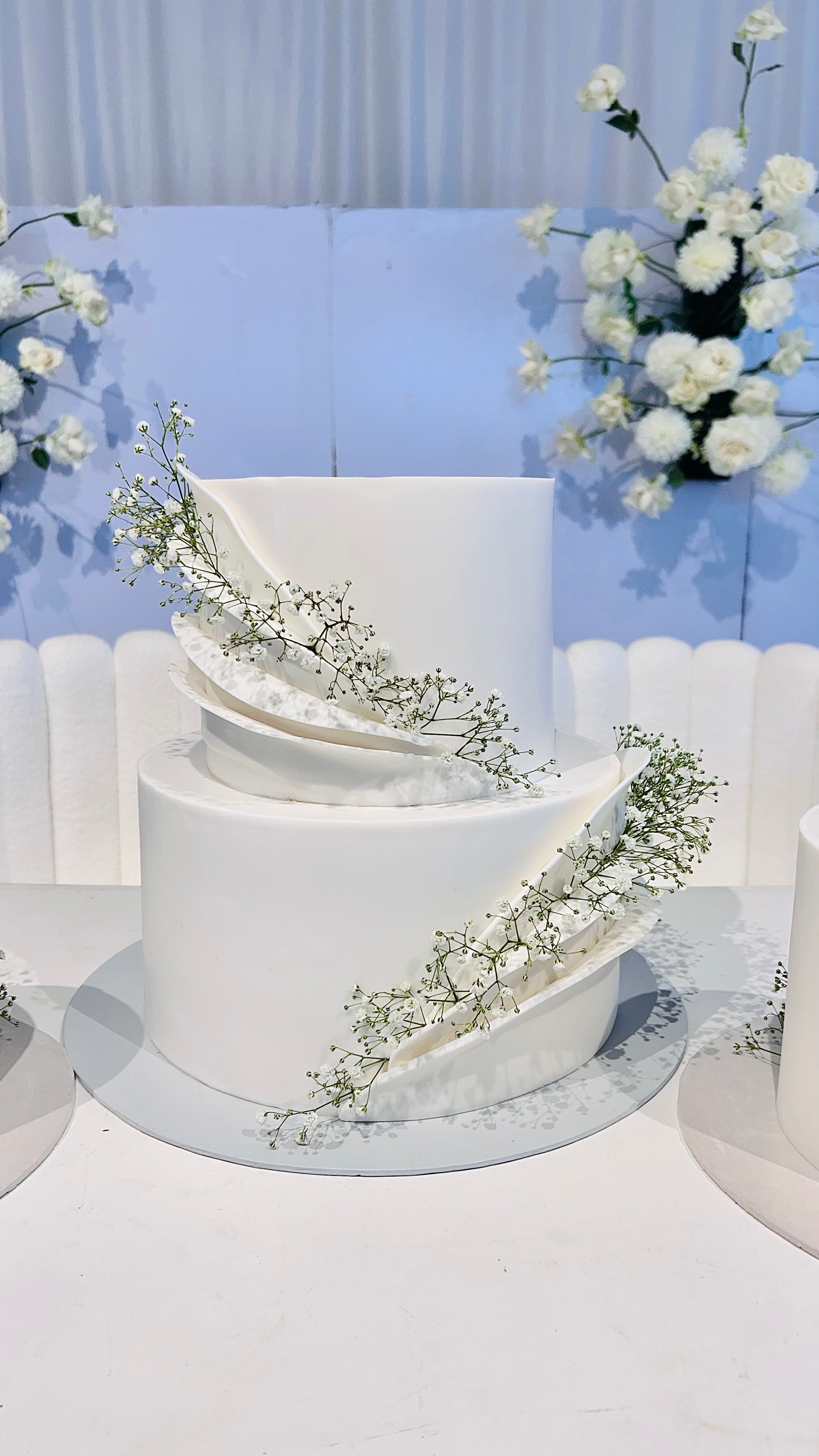 2 Tier Baby’s Breath on Flaps Wedding Cake
