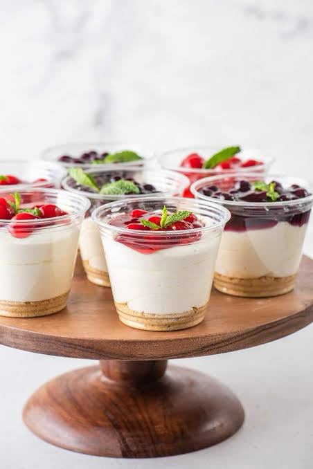 No-bake Cheesecakes in cups
